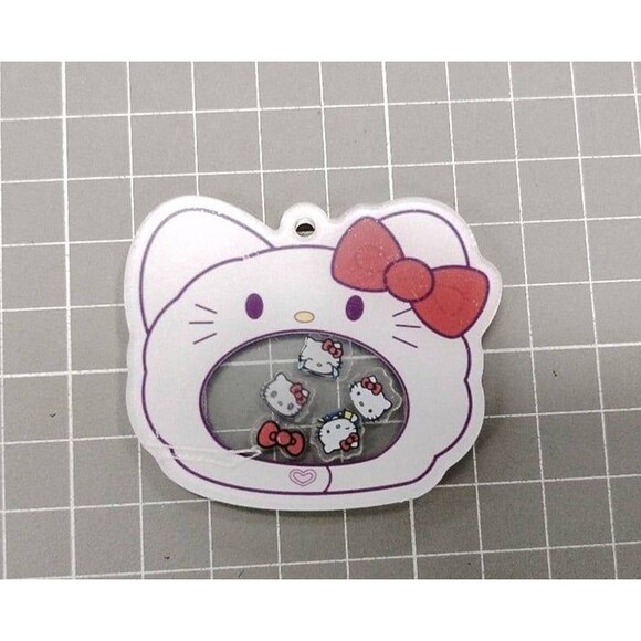 Hello Kitty Keychain Shaker - Picture 2 of 3